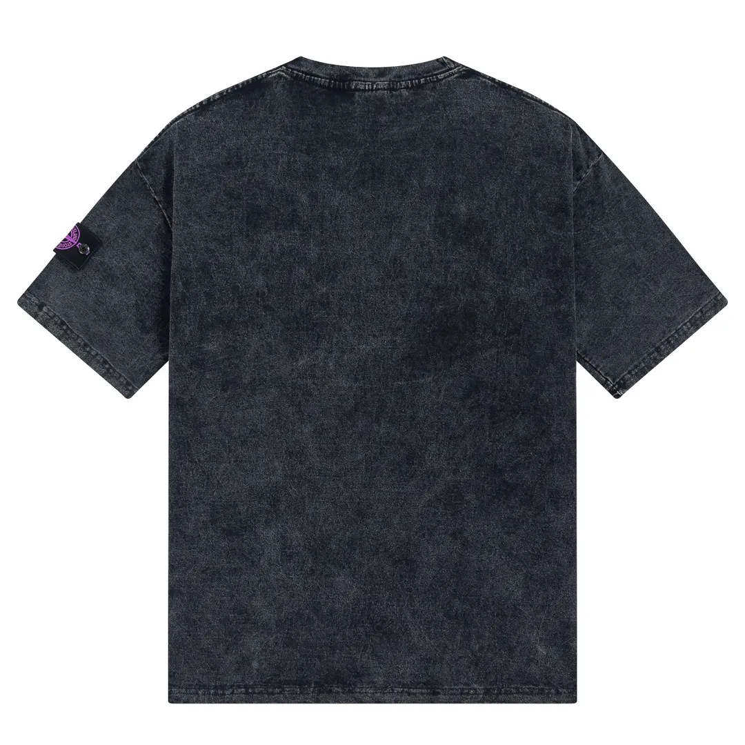 W657#P110💰 [Stone lsland/Stone Island summer new distressed washed short-sleeved T-shirt] ⚠️[Original creation with high control of details] - Made of 230 grams of combed cotton with 32-count double yarn, soft and comfortable to the touch, sweat-absorbent and breathable. - Simple, basic and versatile style, original quality, first choice for couples. - Made in a large factory, four needles and five threads on the shoulder, neat alignment, high quality workmanship. - Same style for men and women, very versatile One piece by hand, the details are clearly visible. Color: Black Purple Black Green Size: M L